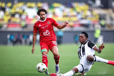   بالنيران الصديقة.. الأهلي يسجل هدفه الأول في عهد ييس توروب أمام إيجل نوار (فيديو)